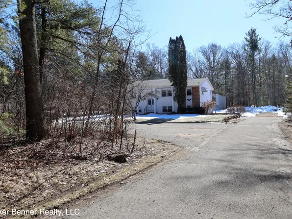 2447 W White Lake Dr, Whitehall, MI 49461