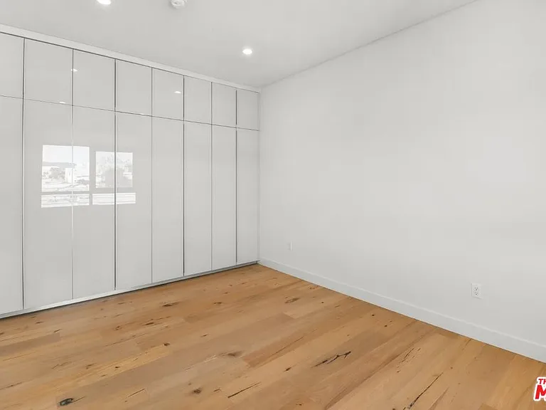938 S Orange Grove Ave #302 — Photo 15