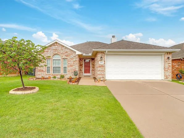 3805 Vista Greens Dr, Fort Worth, TX 76244
