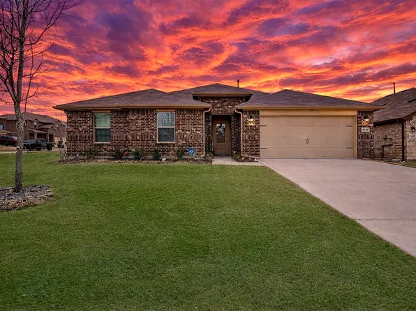 1905 Cookes Ln, Cleburne, TX 76033