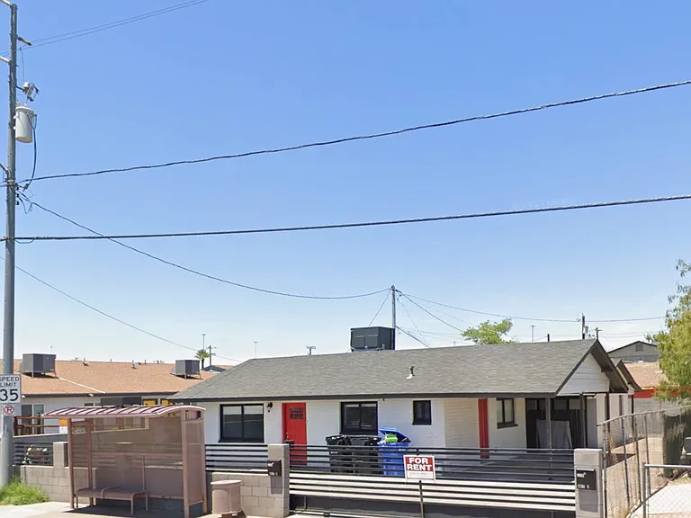 2236 E Roosevelt St #B — Photo 9