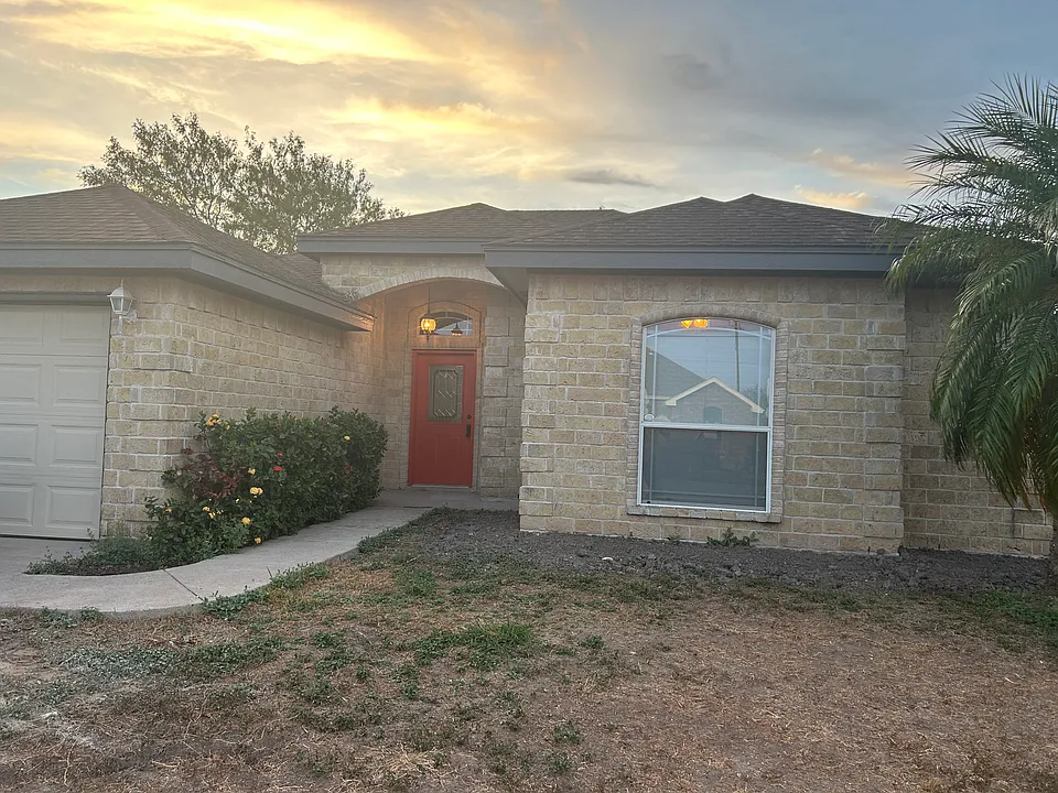 1506 Rodriguez St
