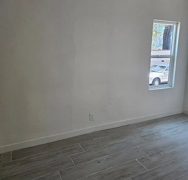 7110 Somerset Blvd #5 — Photo 23