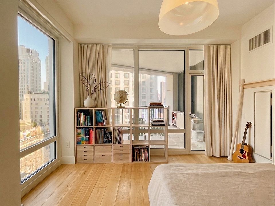 1st image of 15 W 61st St #16B