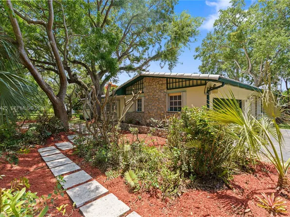 15200 SW 88th Ave, Palmetto Bay, FL 33157