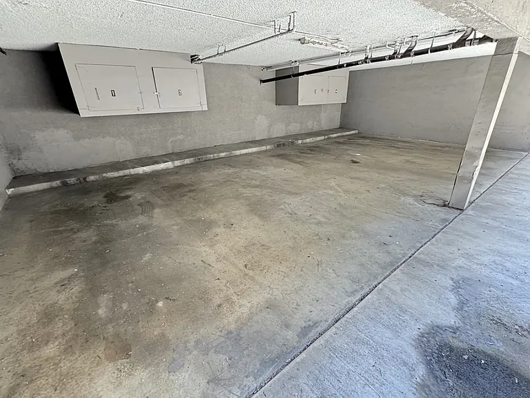 447 W Elk Ave #3 — Photo 11