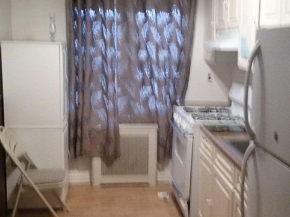 5th image of 589 E 93rd St #1A