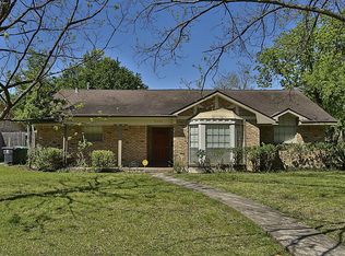 8202 Pontiac Dr, Houston, TX 77096