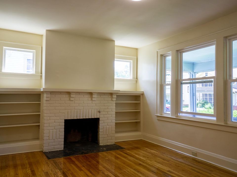 1st image of 149 Fellows Ave #0