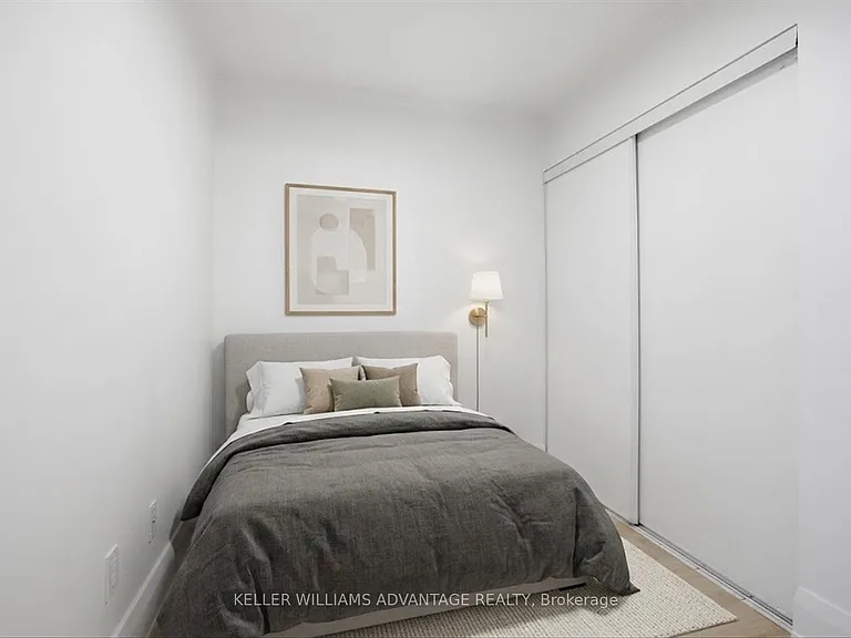 1733 Queen St E #415 — Photo 8