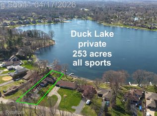 2773 Maple Rdg, Highland, MI 48356