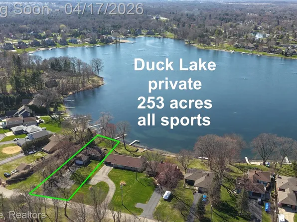 2773 Maple Rdg, Highland, MI 48356