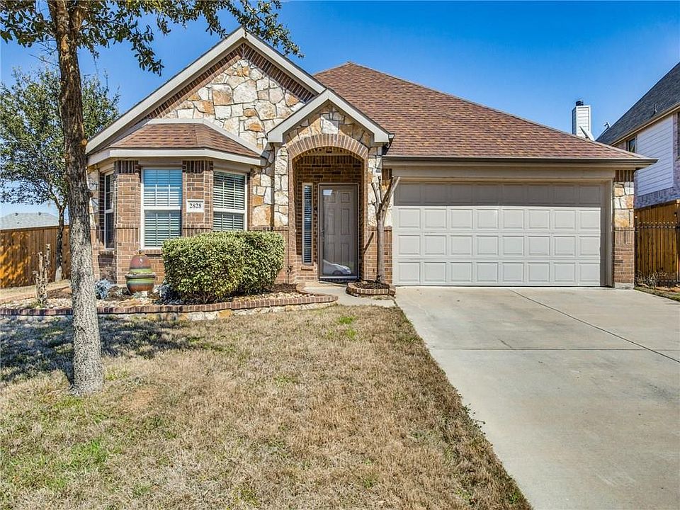 1st image of 2828 Lazy Creek Dr
