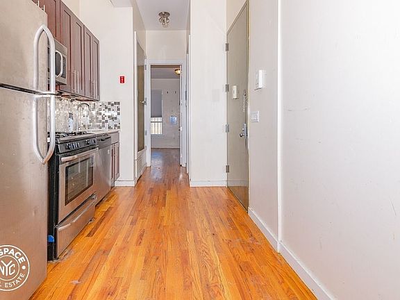 2nd image of 71 Wilson Ave #8P