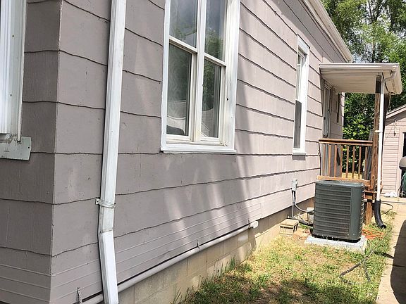 4th image of 1712 N Broadway St