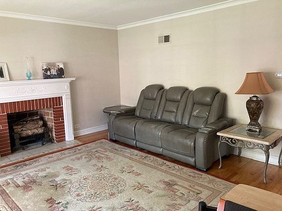 5th image of 1635 N 77th Ave