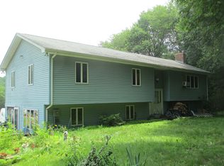48 S Main St, East Hampton, CT 06424