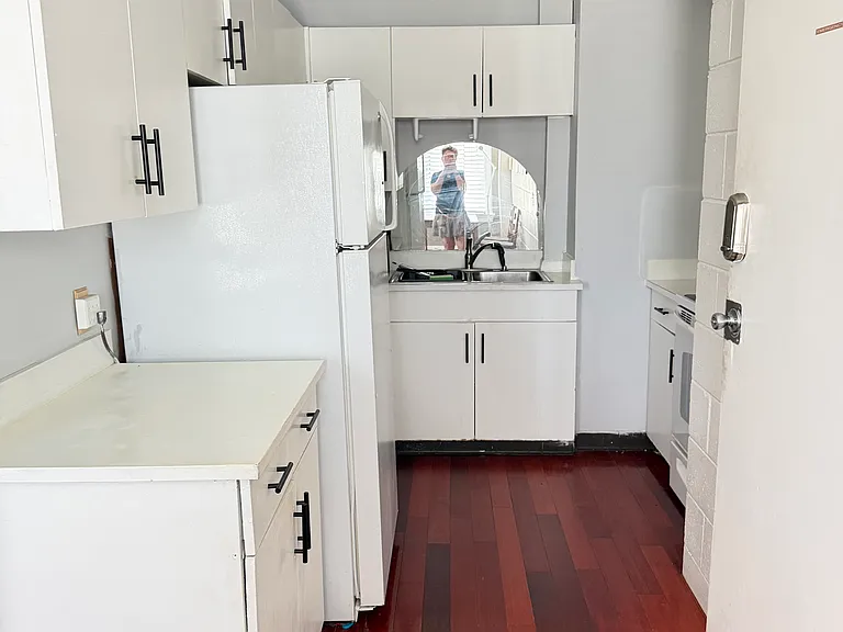 50 Hope St #2 — Photo 4
