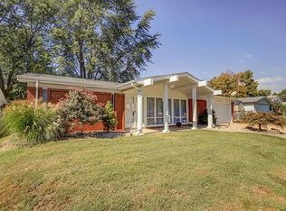 105 Sumter Dr, Belleville, IL 62221