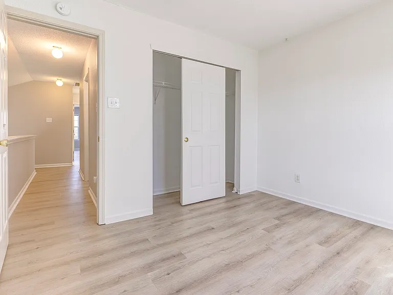348 Atherton Dr — Photo 27