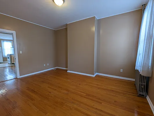 Rented by Skyline Group Real Estate | media 31