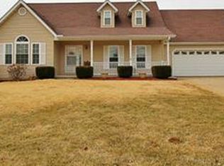 905 Janey St, Farmington, MO 63640