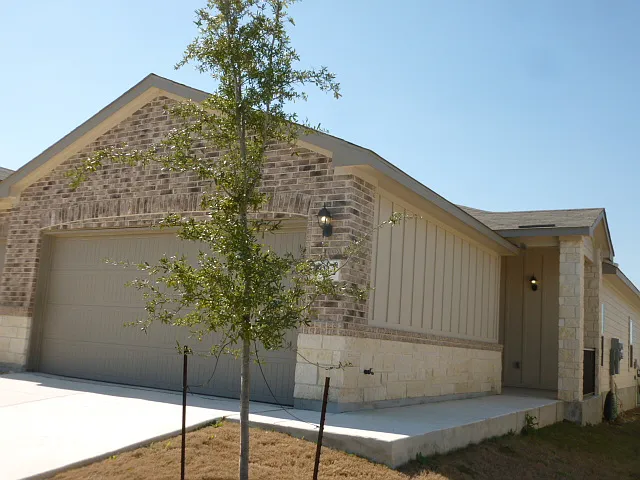 Building Photo - 5423 Devils Gate