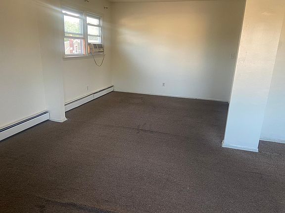 3rd image of 360 Lehrer Ave