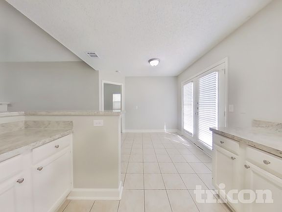 5th image of 2622 Townhall Ln