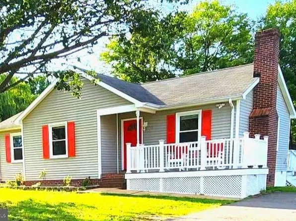 7113 Sharon Rd, Fredericksburg, VA 22407