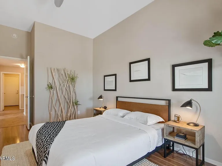6494 S Foothills Dr — Photo 21