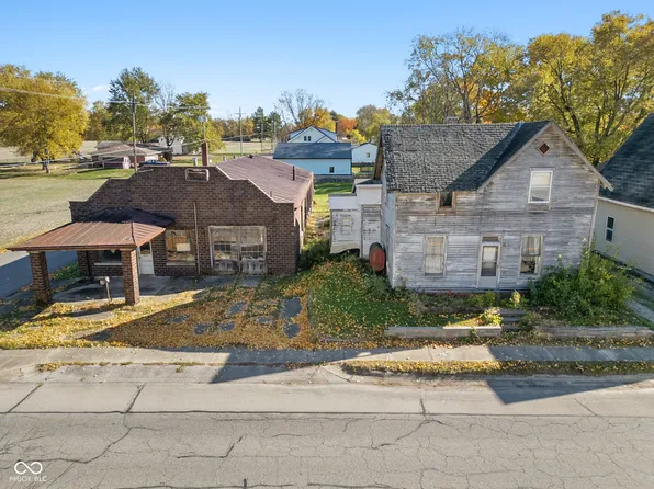827 E Main St, Hope, IN 47246