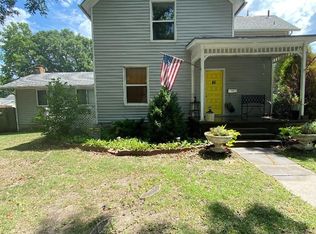 907 East St, Iola, KS 66749