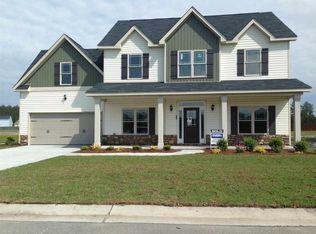 306 Plantation Dr, Jacksonville, NC 28540