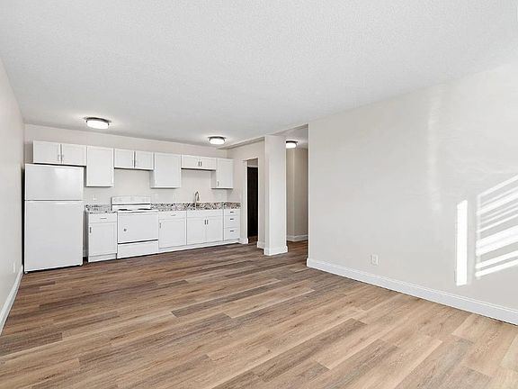 2nd image of 1032 Duluth St APT 109