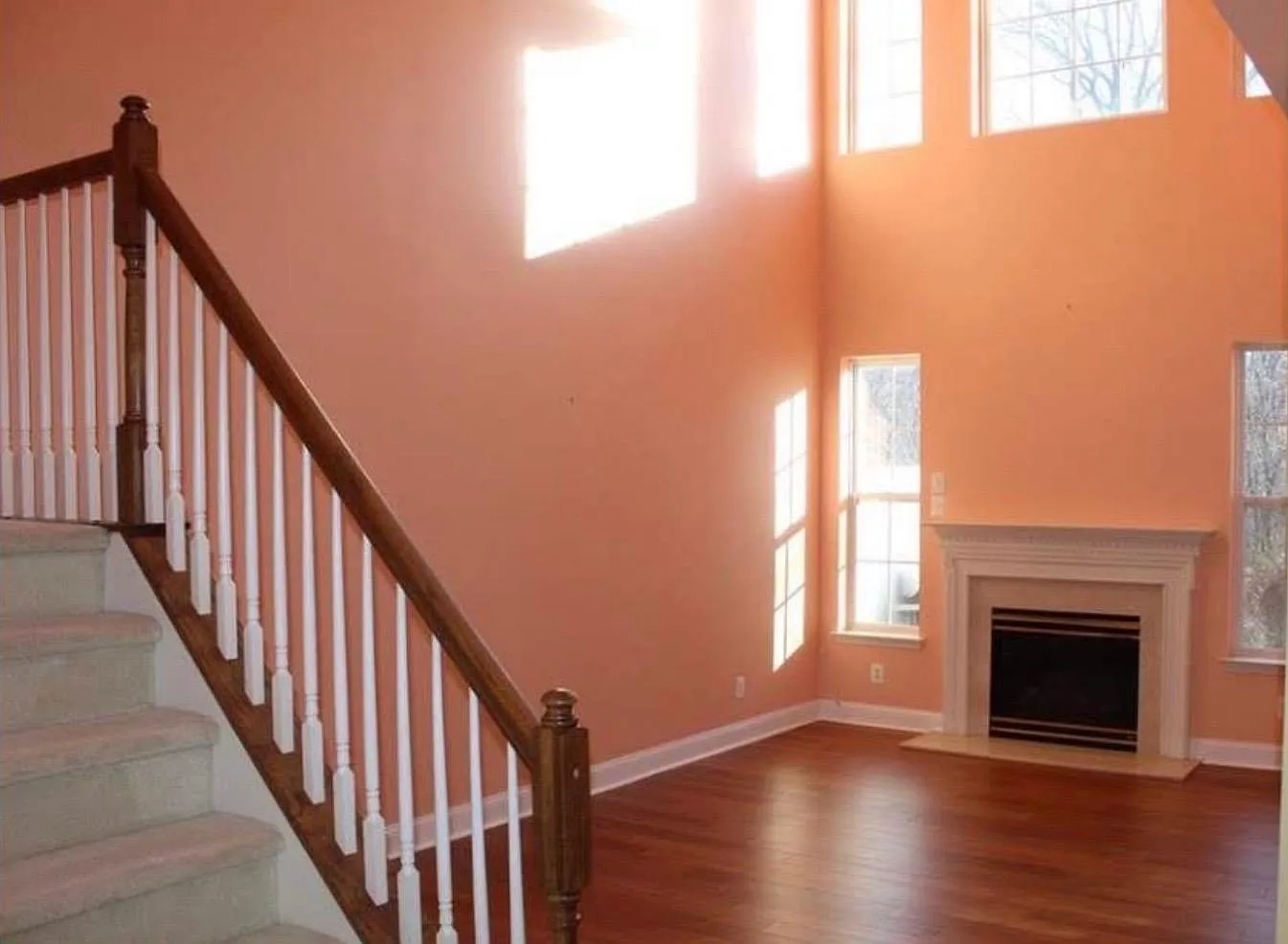 3 bed, 2276 sqft, $3,300 — Photo 3