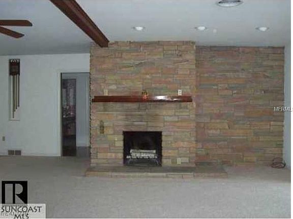 3rd image of 111 Harbor View Ln
