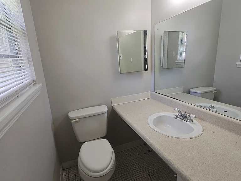 2286 Carrolton Dr — Photo 8