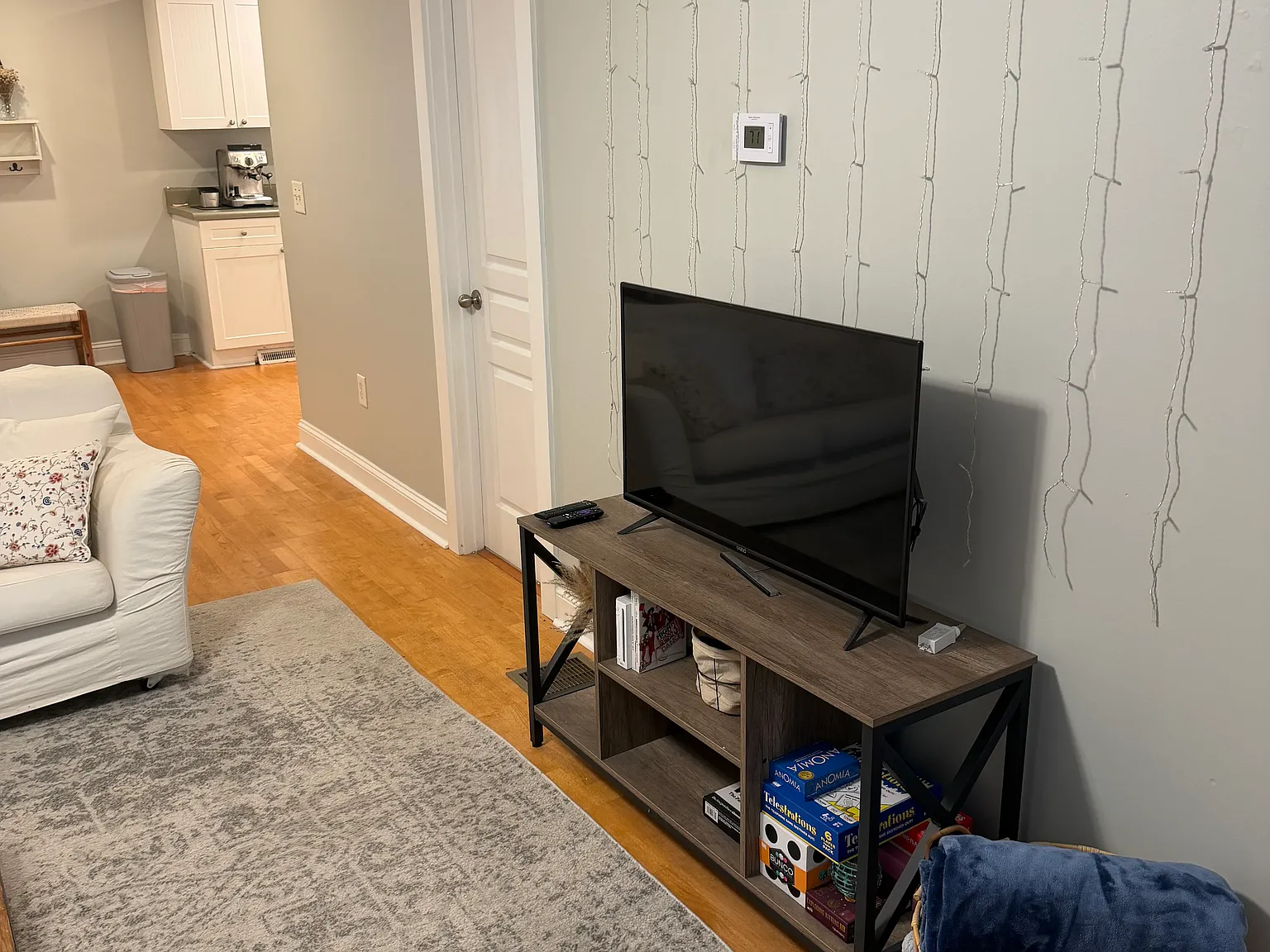 3 bed, 1444 sqft, $2,100 — Photo 4