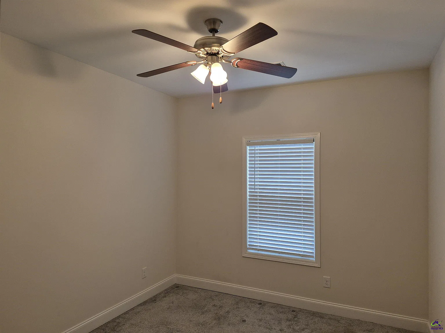 4 bed, 2.0 bath, $1,945 — Photo 2