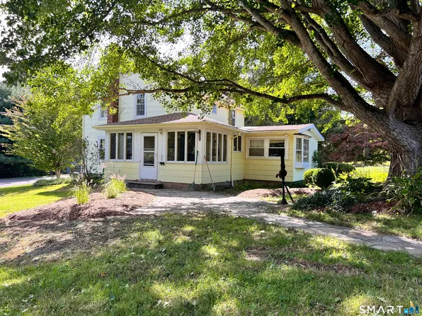 110 West High Street, East Hampton, CT 06424