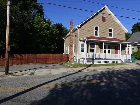 250 Transit St, Woonsocket, RI 02895