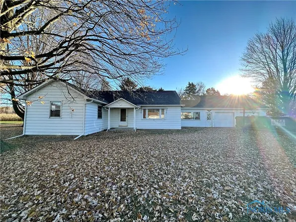 781 N Toussaint South Rd, Oak Harbor, OH 43449