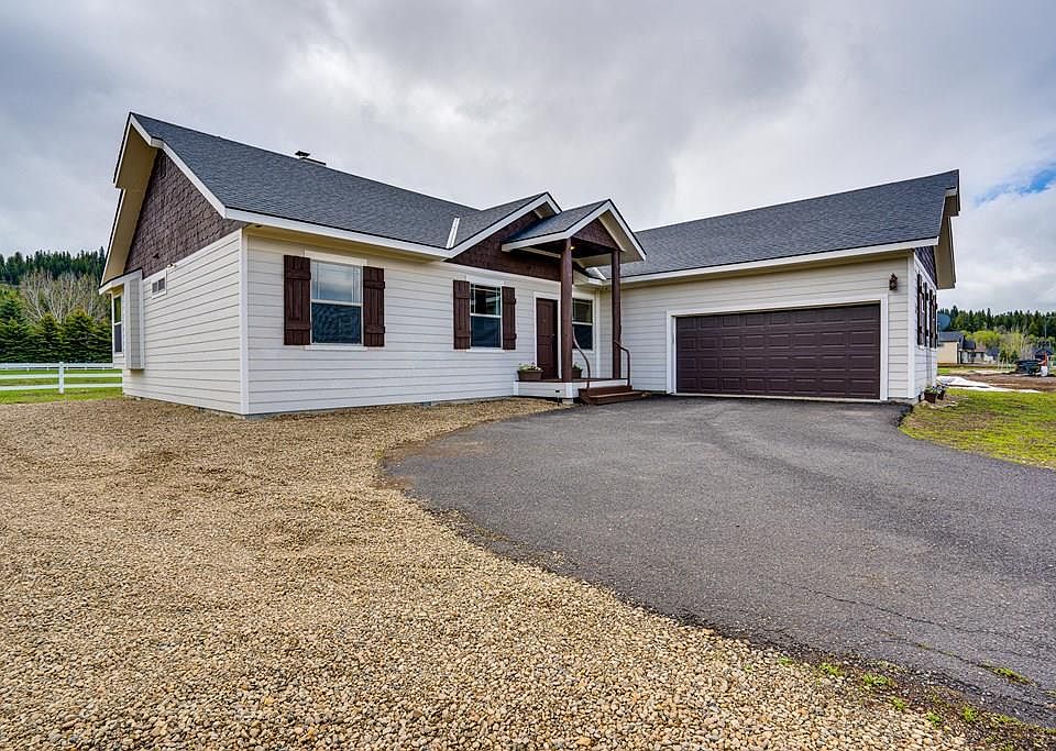 1st image of 1115 Swanie Way