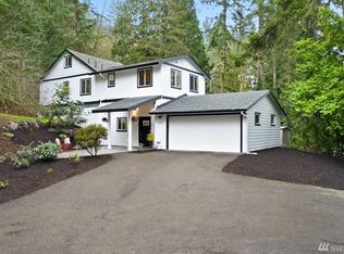 19050 40th Pl NE, Lake Forest Park, WA 98155
