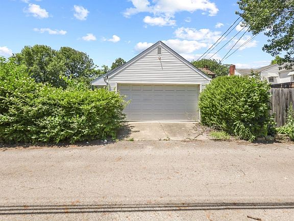 3rd image of 700 Grandon Ave