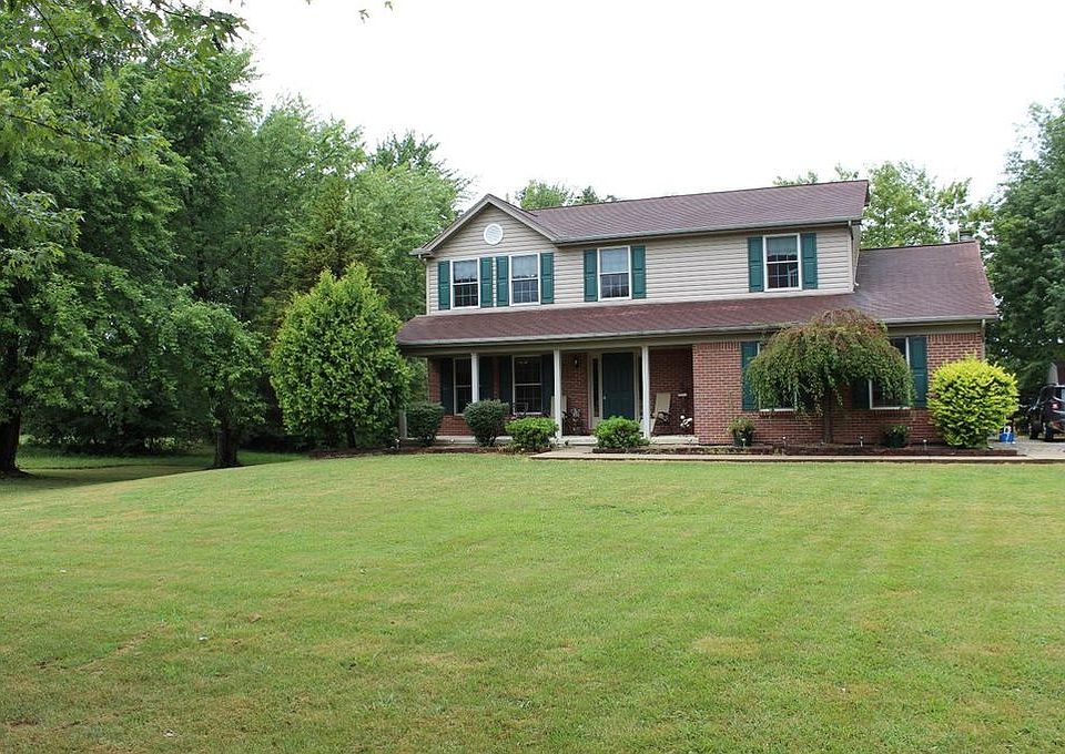 1st image of 131 Crazy Horse Dr