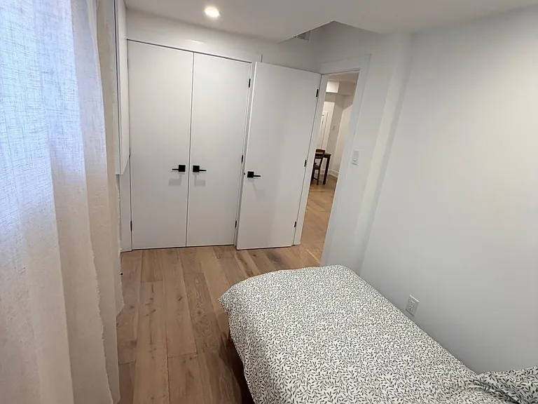 253 Duncairn Ave #B — Photo 13