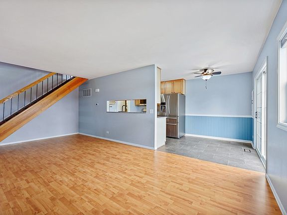 3rd image of 7742 W Kenton Ct