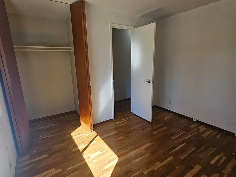 635 S 5th St — Photo 10